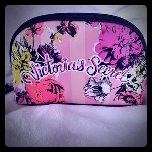 Victoria Secret Make Up Bag NWT